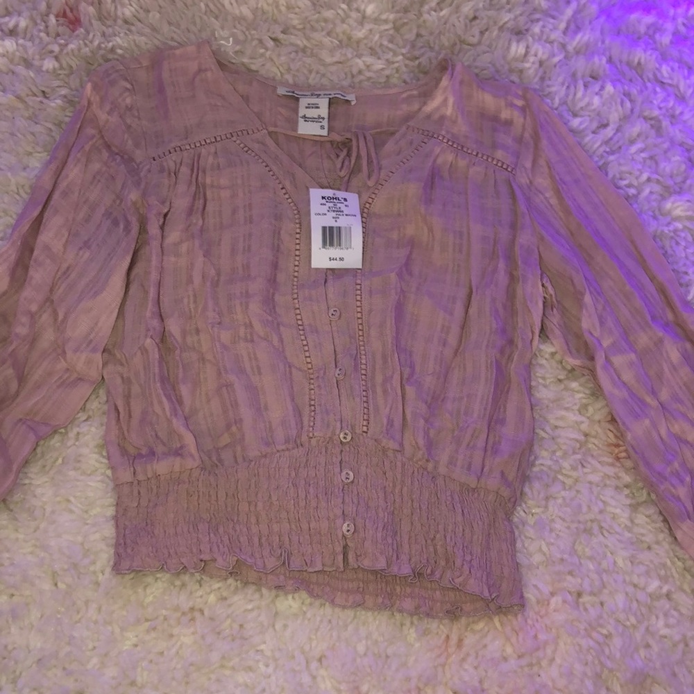 Cute long sleeve button up!